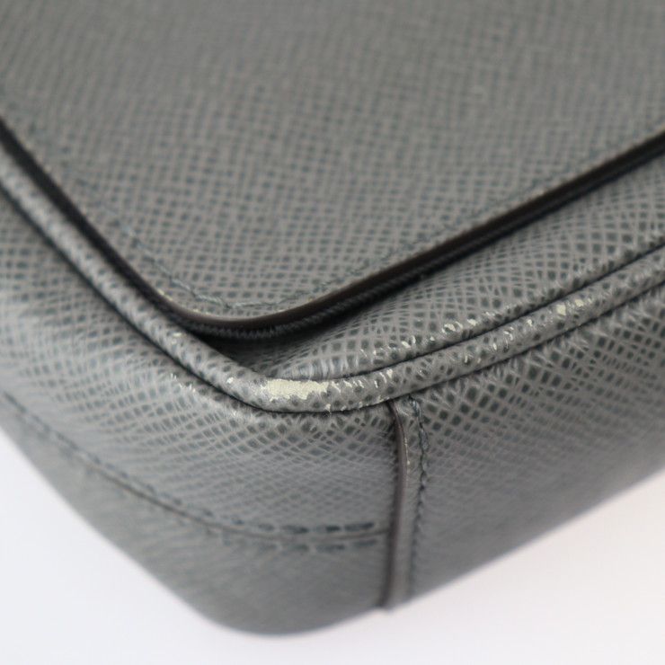 Louis Vuitton District PM NV3 Messenger Bag Leather Glacier Gray Silver — view 5