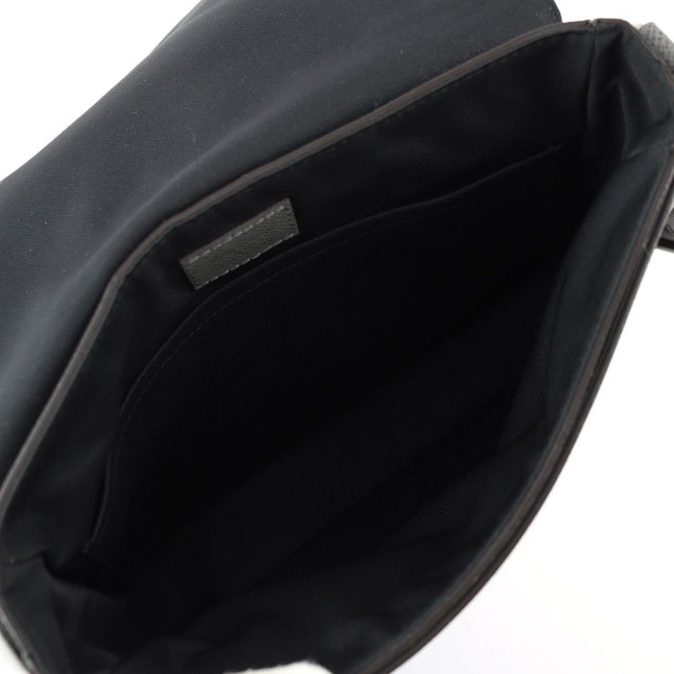 Louis Vuitton District PM NV3 Messenger Bag Leather Glacier Gray Silver — view 8