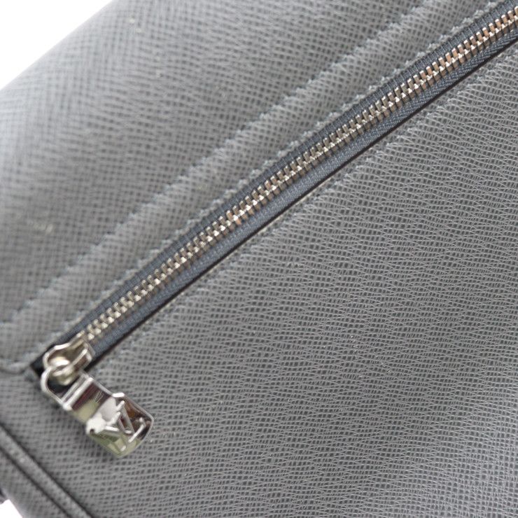 Louis Vuitton District PM NV3 Messenger Bag Leather Glacier Gray Silver — view 7