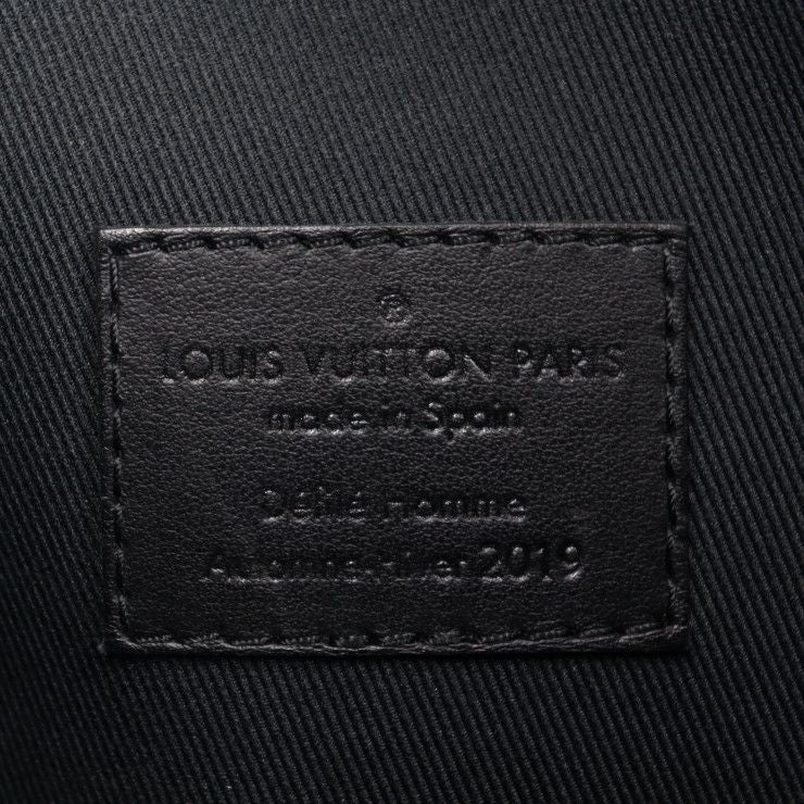 Louis Vuitton Pochette A4 Chain Second Bag Leather Black Rainbow Taiga — view 9