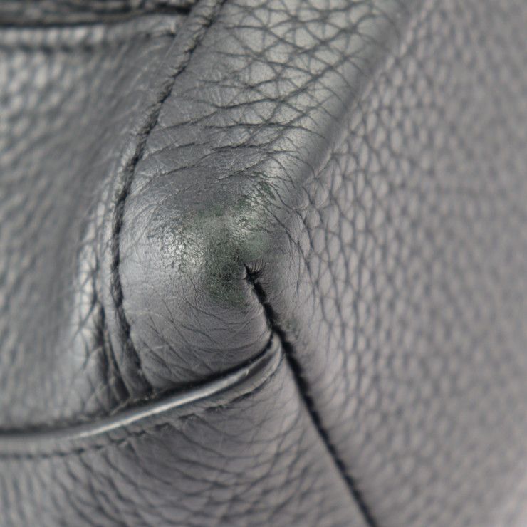 Louis Vuitton Alma Nd Messenger PM Shoulder Bag Taurillon Leather Black — view 5