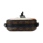 Louis Vuitton Air Line Boat Chapeau Suple Shoulder Bag Leather — view 5