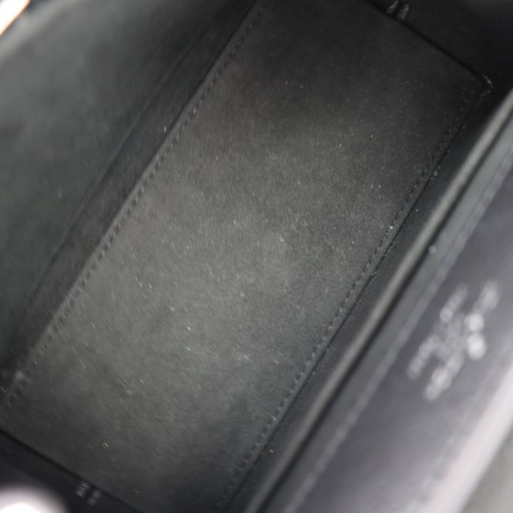 Louis Vuitton Lock Me Ever Mini Handbag Grain Calfleather Black Silverhar — view 8