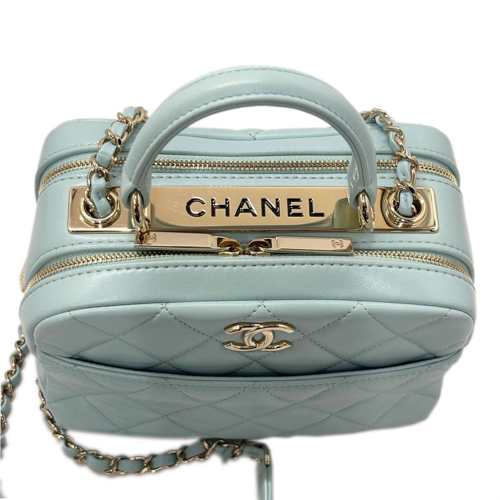 Chanel Quilted Chain Shoulder Bag Lambskin Trendy CC Mizuiro Champagne Gold — view 6