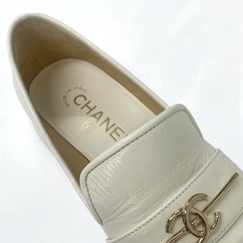 Chanel Loafer Leather Shoes White Gold Coco Mark — view 6
