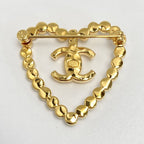 Chanel Coco Mark Heart Brooch L23 C Gold GP Rhinestone — view 3