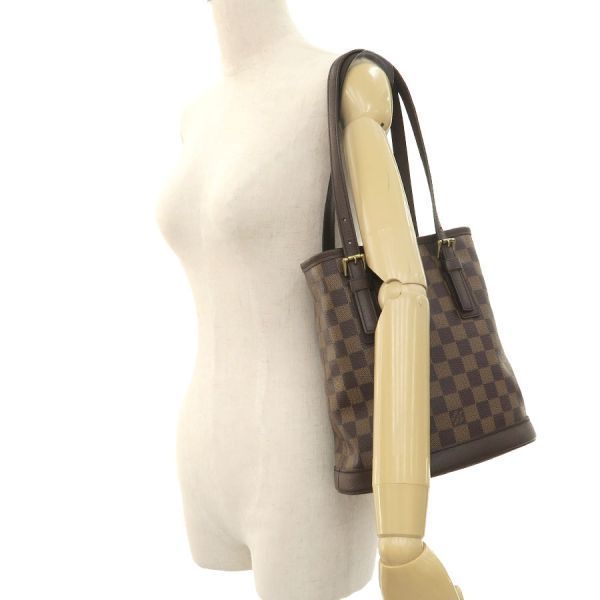 Louis Vuitton Damier Marais — view 9