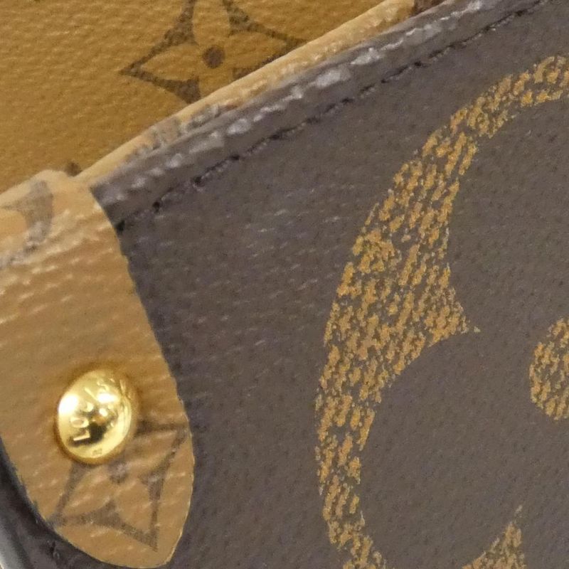 Louis Vuitton Monogram Giant On The Go GM Bag — view 8