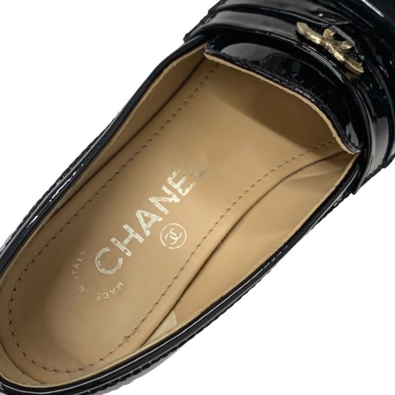 Chanel Loafer Leather Shoes Enamel Black Gold Coco Mark — view 7