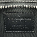 Louis Vuitton Taiga Soft Trunk Leather Chain Shoulder Bag Black — view 6