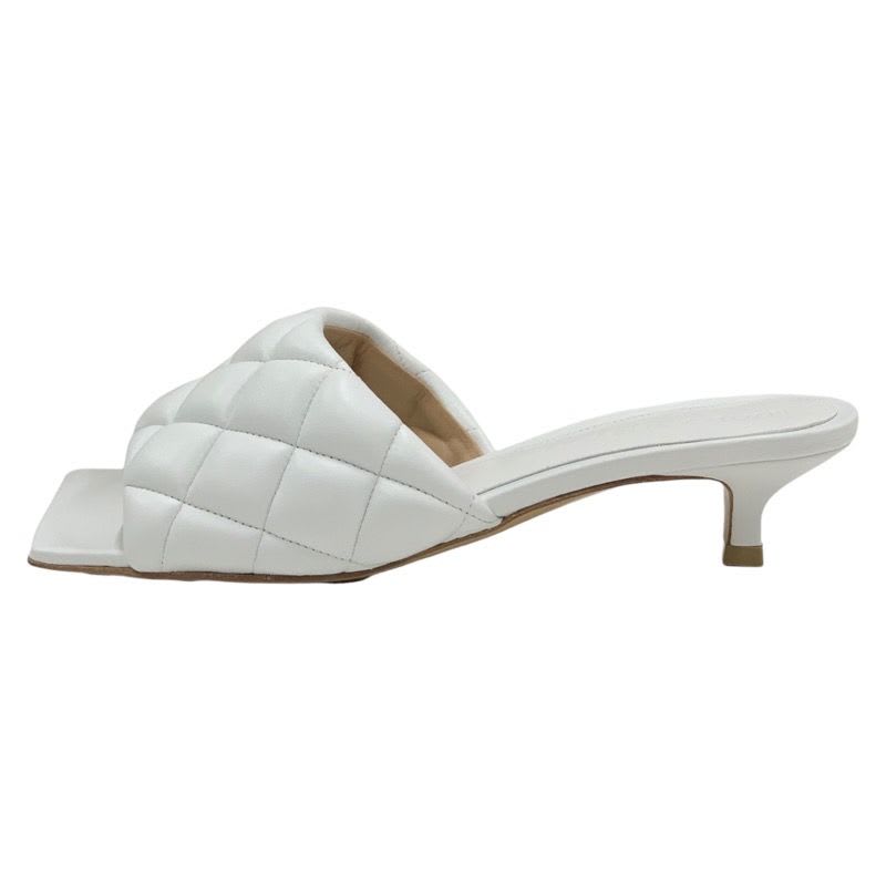 Bottega Veneta Sandals Shoes Lambskin White Mules Quilted — view 3