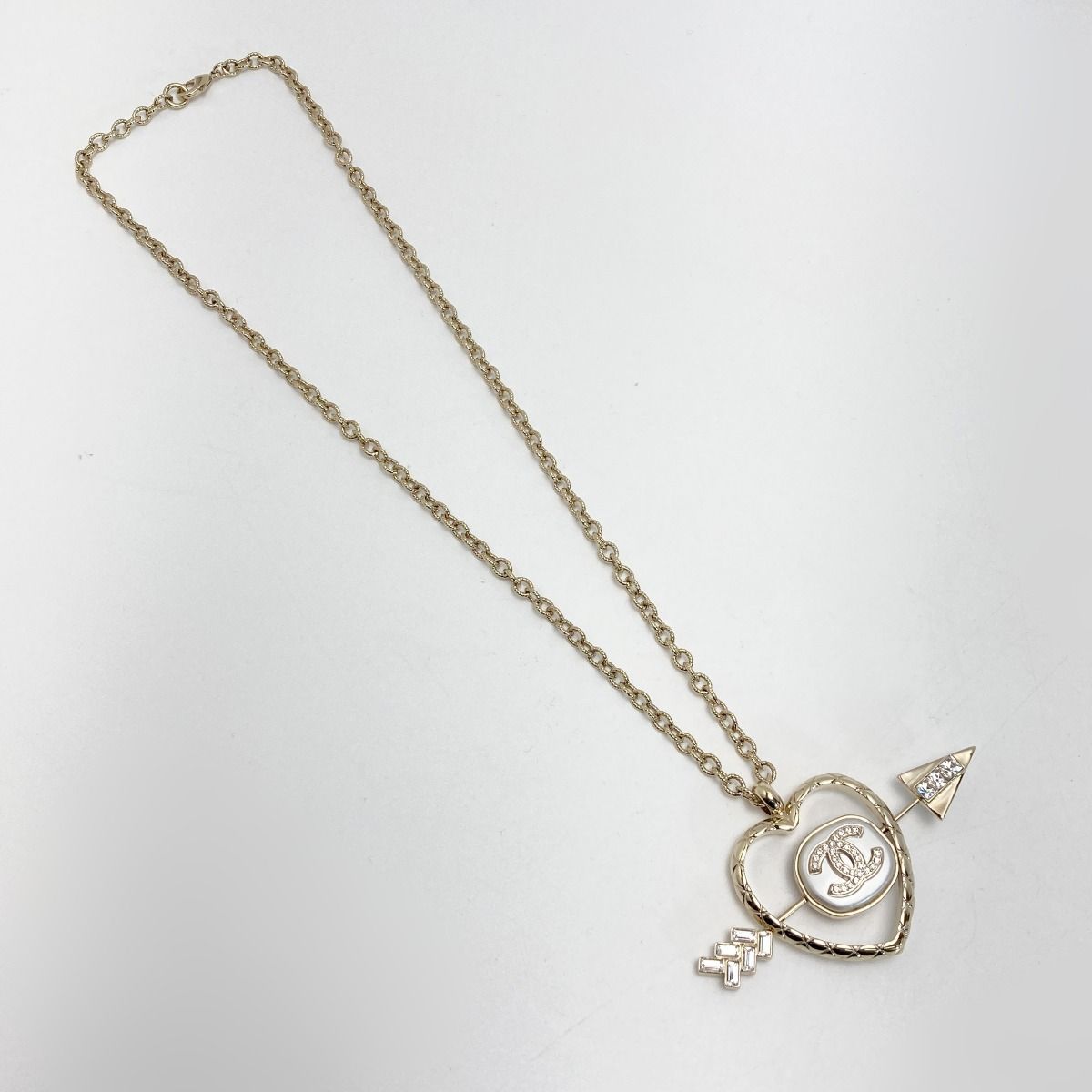 Chanel Coco Mark Heart Arrow Necklace B23 C Gold GP Rhinestone — view 4