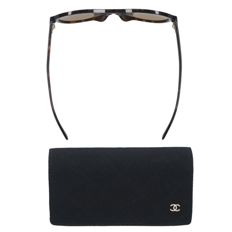 Chanel 5552-u Pilot Shape Sunglasses 5717 145 — view 3