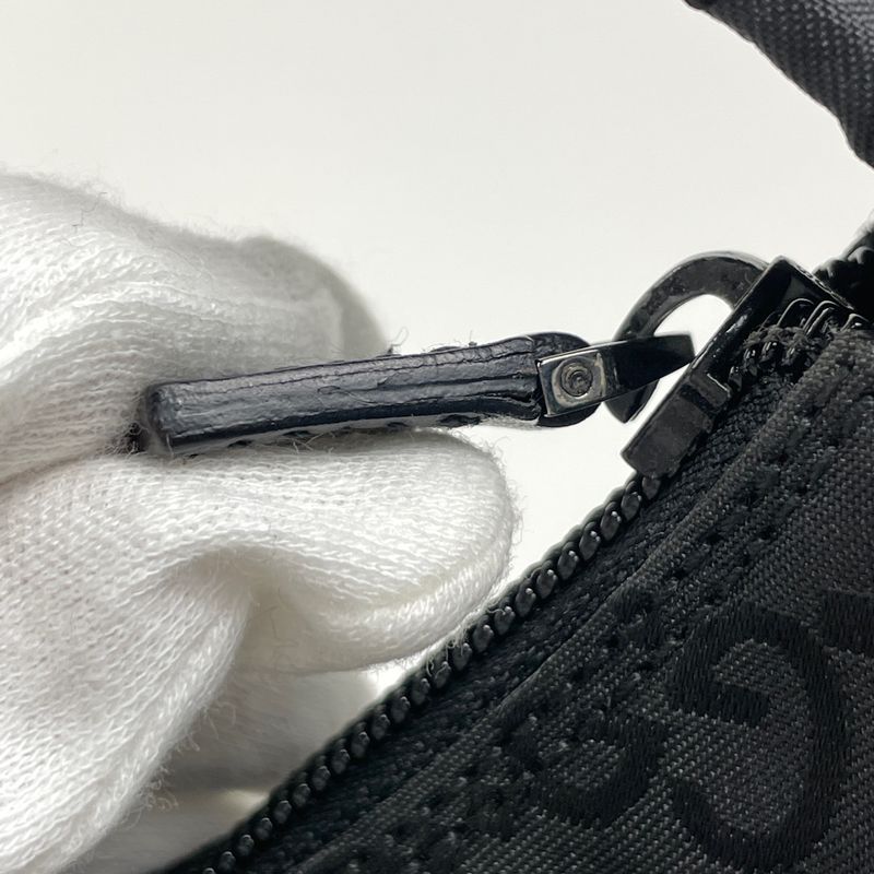 Gucci GG Pattern Shoulder Bag One Nylon Black — view 5