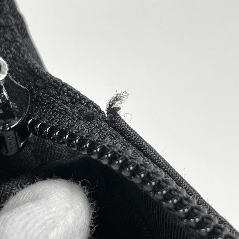 Gucci GG Pattern Shoulder Bag One Nylon Black — view 4