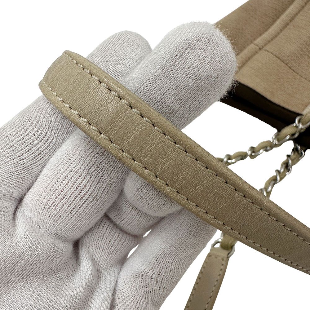 Chanel Bag Tote Deauville Chain Canvas Beige Silver — view 4