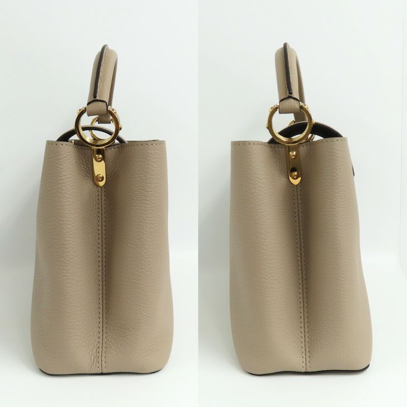 Louis Vuitton Capucines MM Galle Taurillon Gdhardware Handbag — view 4