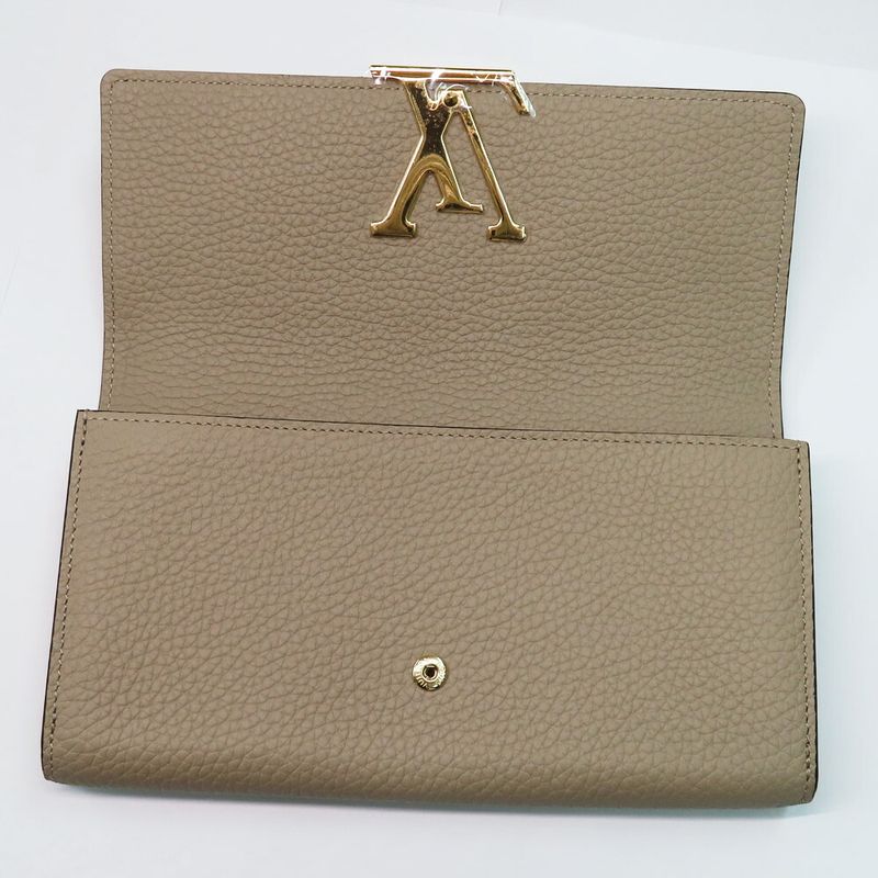 Louis Vuitton Portefeuille Capucines Galle Taurillon Leather — view 6