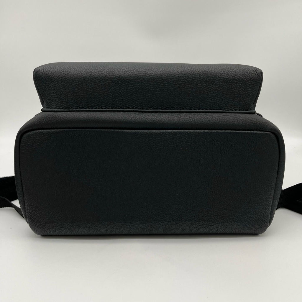 Louis Vuitton LV Aerogram Pilot Sling Bag Leather Noir Black — view 7