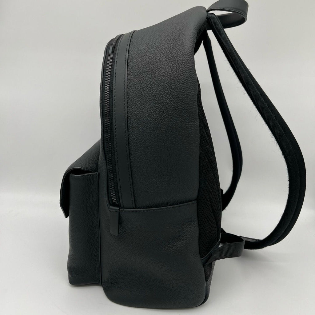 Louis Vuitton LV Aerogram Pilot Sling Bag Leather Noir Black — view 4