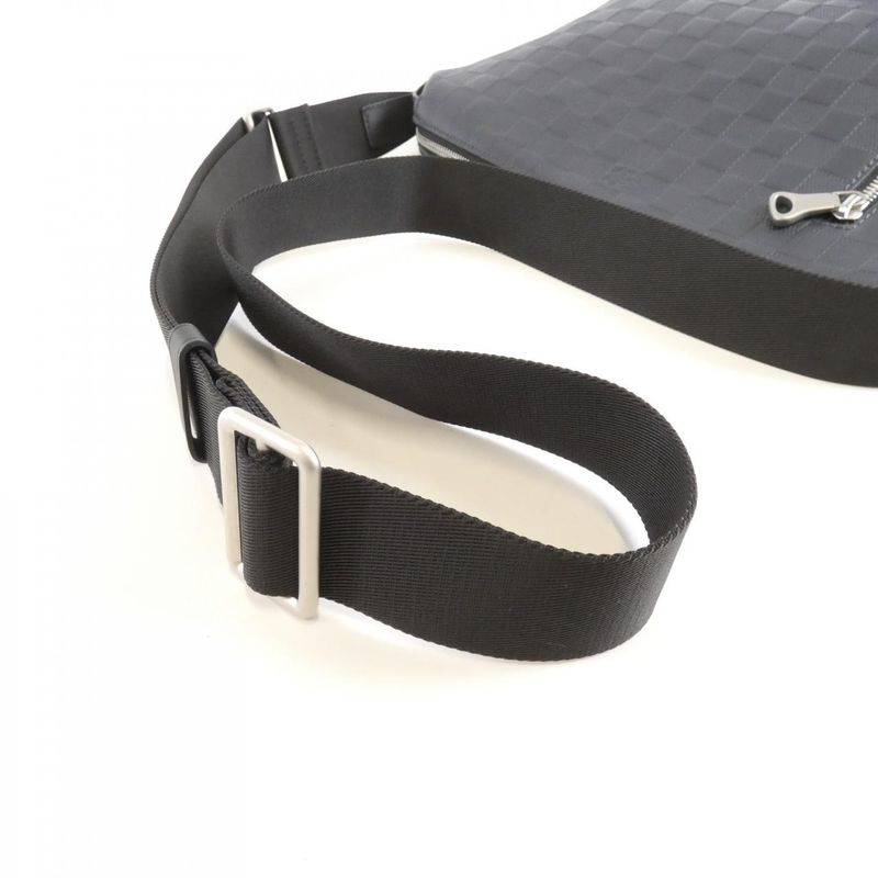 Louis Vuitton Damier Infini Discovery Messenger PM Shoulder Bag — view 6