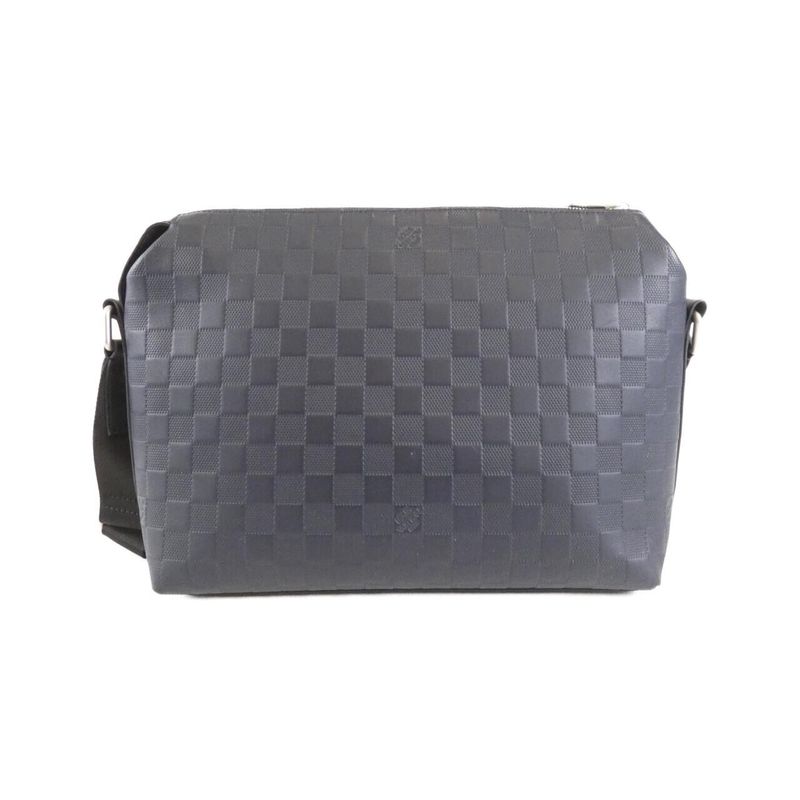 Louis Vuitton Damier Infini Discovery Messenger PM Shoulder Bag — view 2
