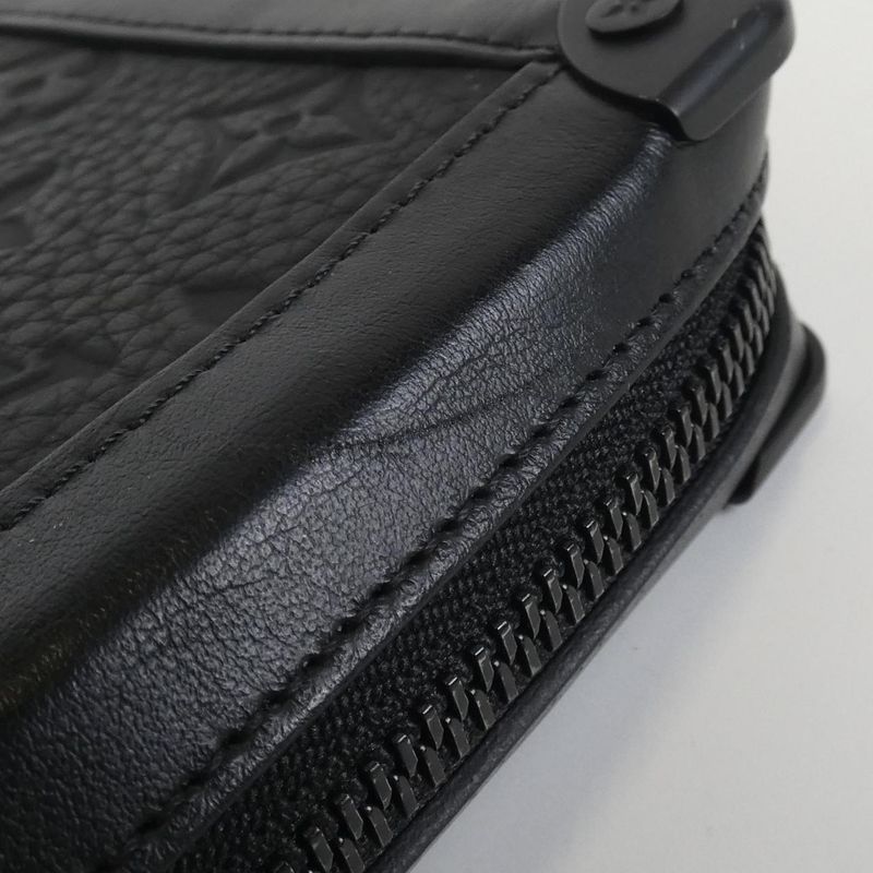 Louis Vuitton Taurillon Monogram Soft Trunk Clutch Bag — view 5
