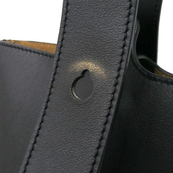 Loewe Pebble Bucket Bag Mini Aanbbbmx 01 — view 4