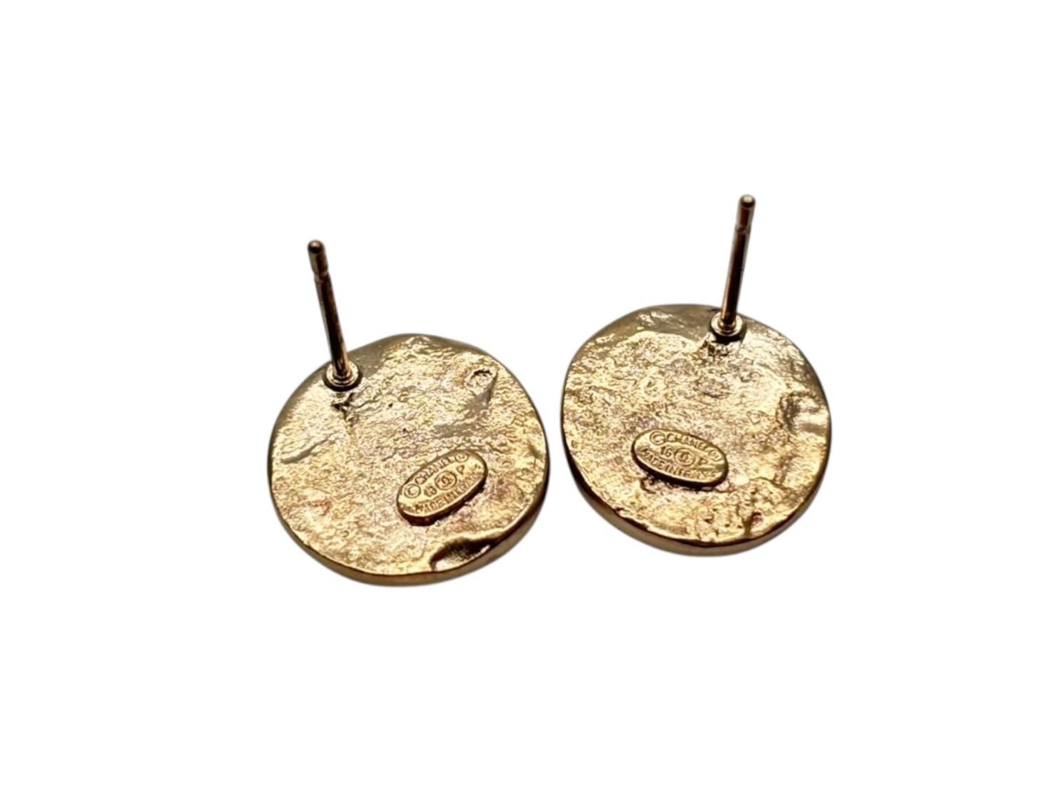 Chanel CC Logo Round Earrings 16 Rhinestone Color Stone Gold Metal — view 5
