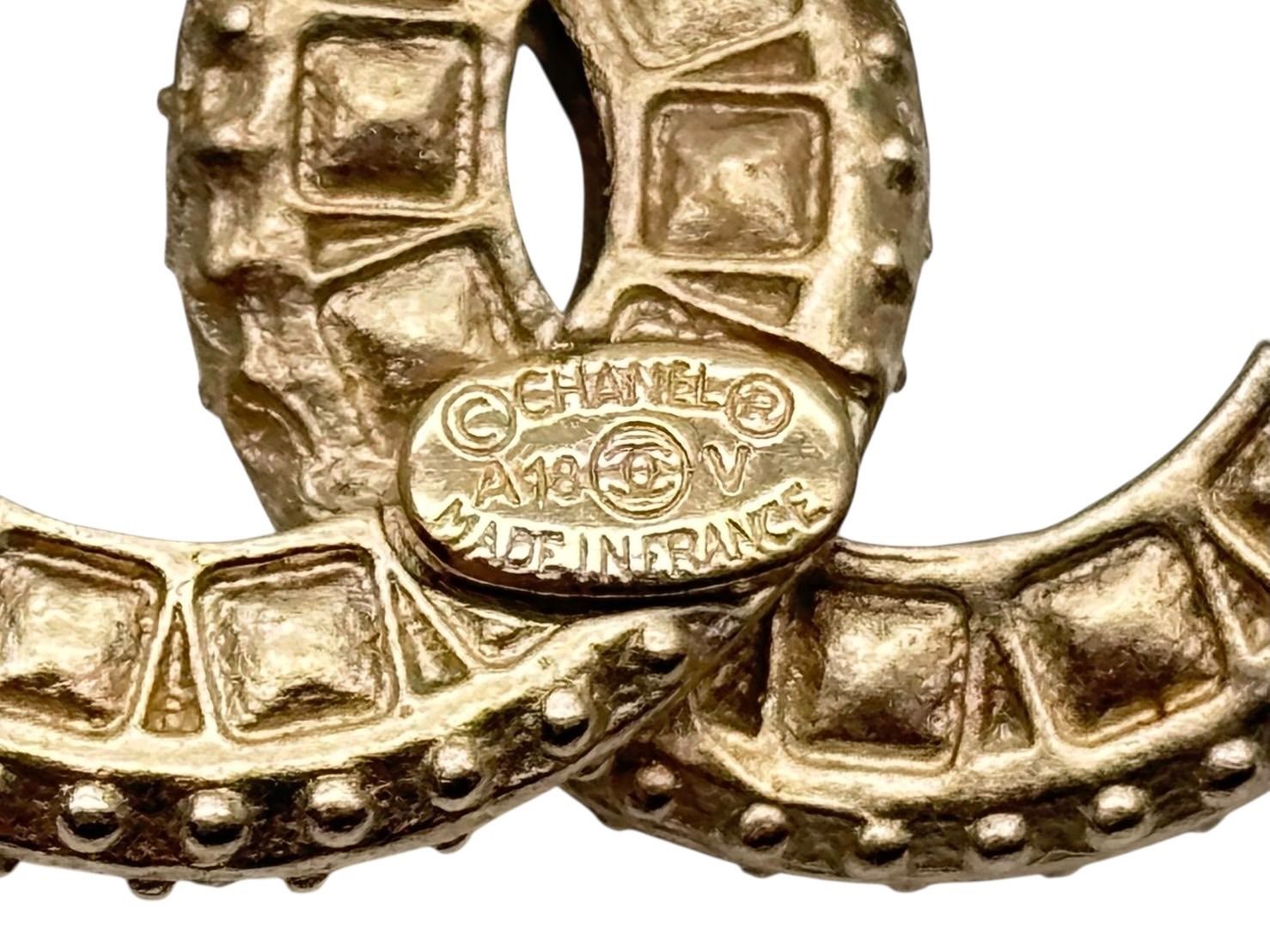 Chanel CC Logo Earrings Rhinestone Gold Plated — view 8