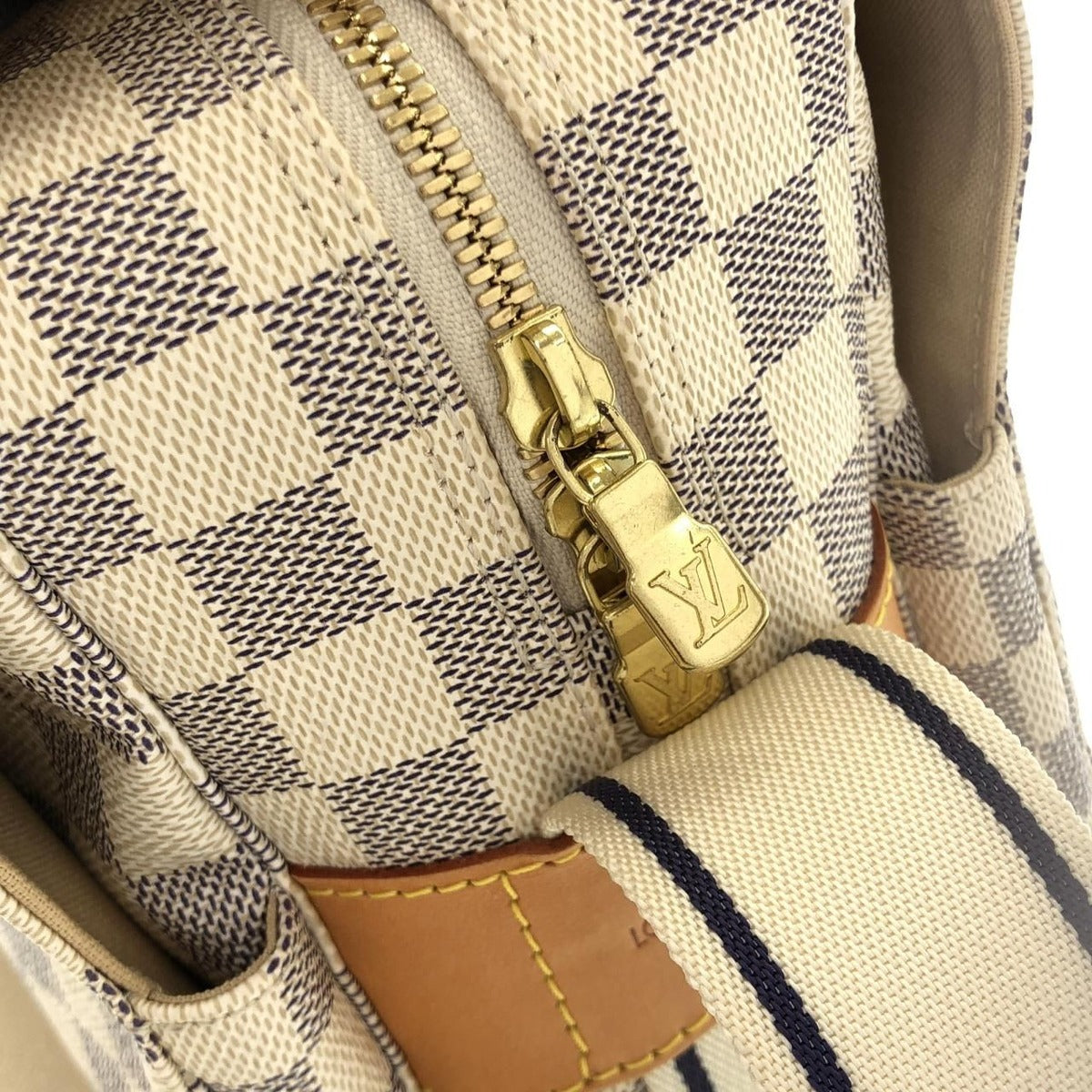 Louis Vuitton Damier Azur Naviglio Shoulder Bag Gold — view 4