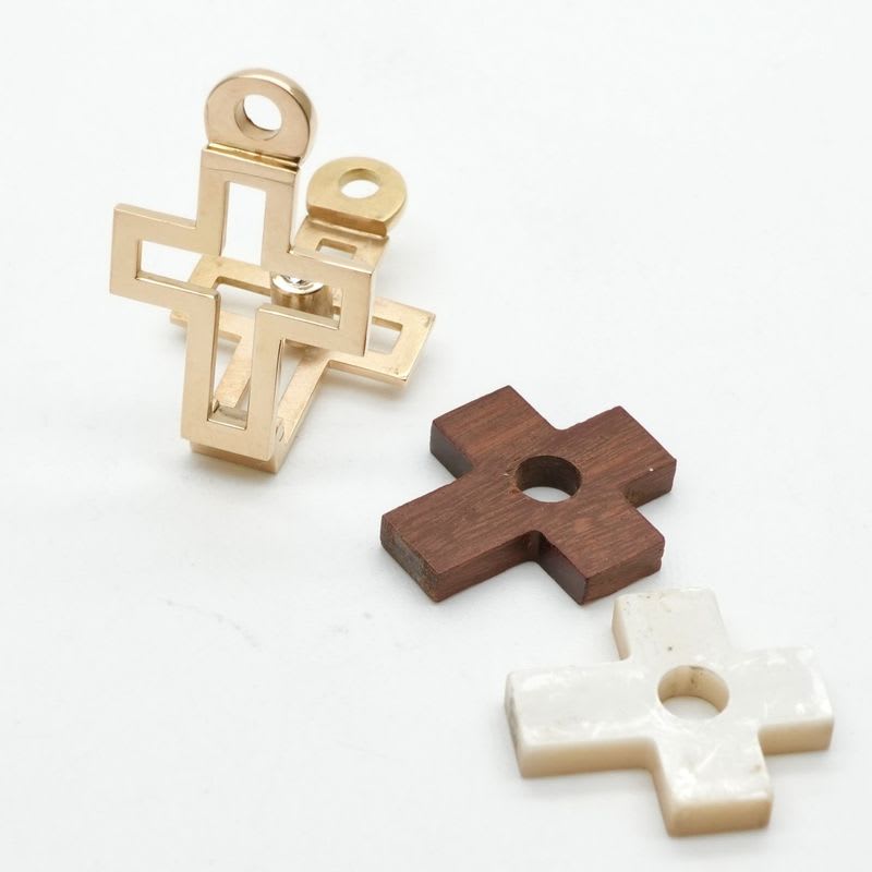 Hermes Cross 750 Gold Antique — view 9