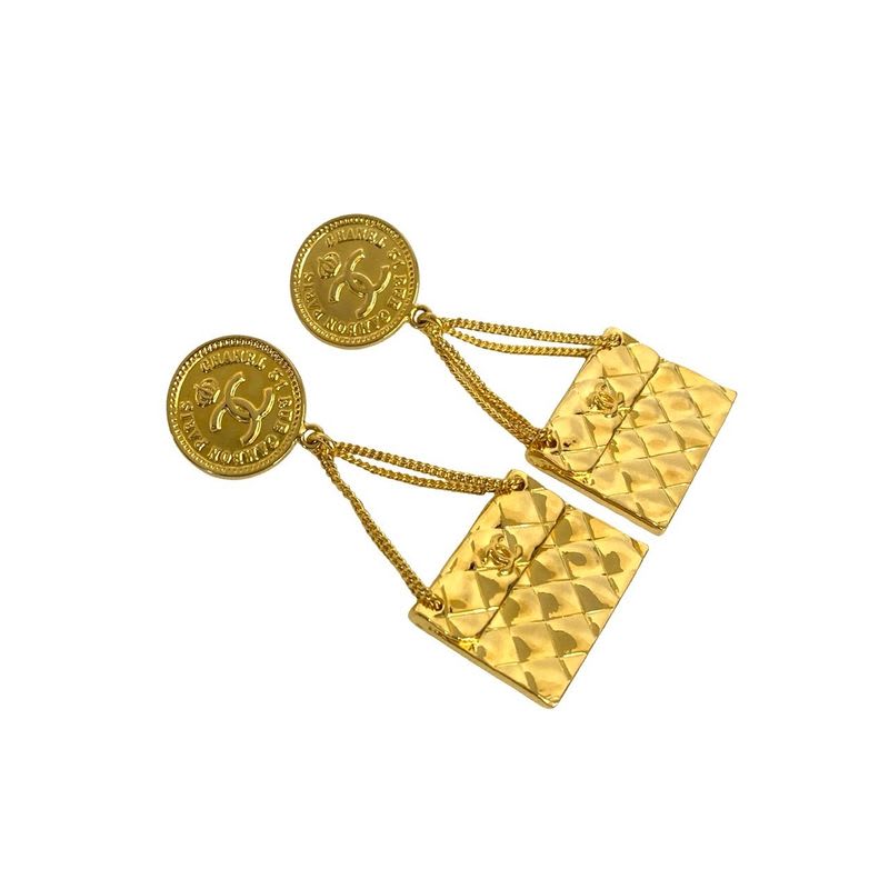 Chanel Vintage Quilted Bag Motif GP Earrings 94P — view 4