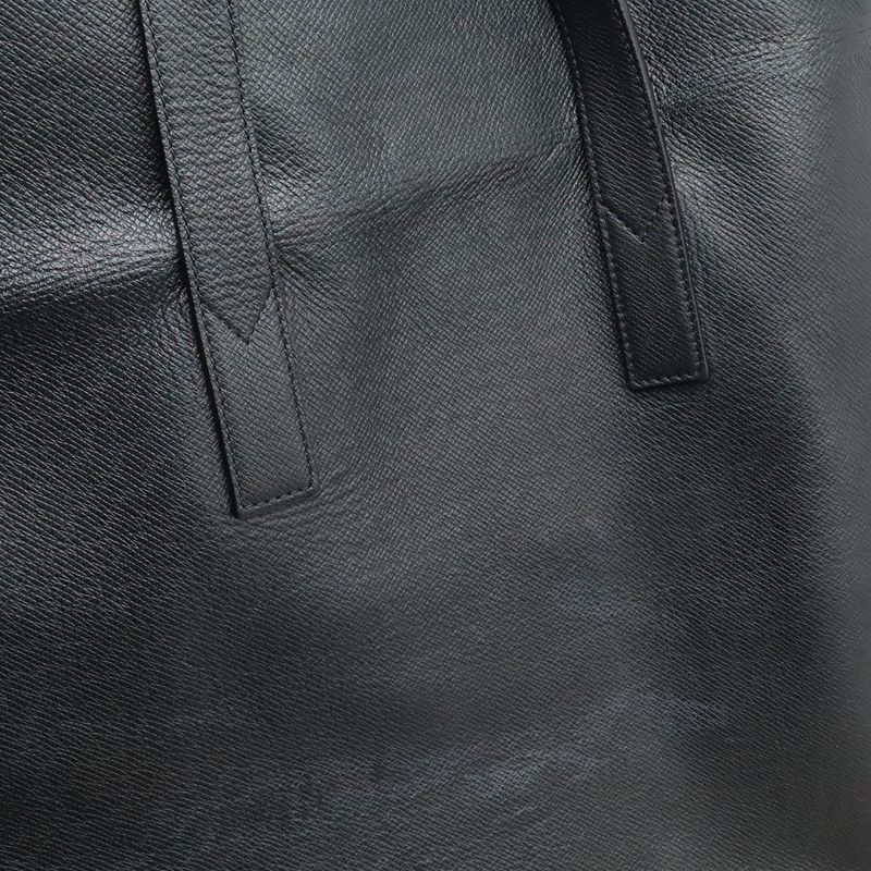 Louis Vuitton Taiga Cabas Light Tote Bag Large Shoulder — view 7
