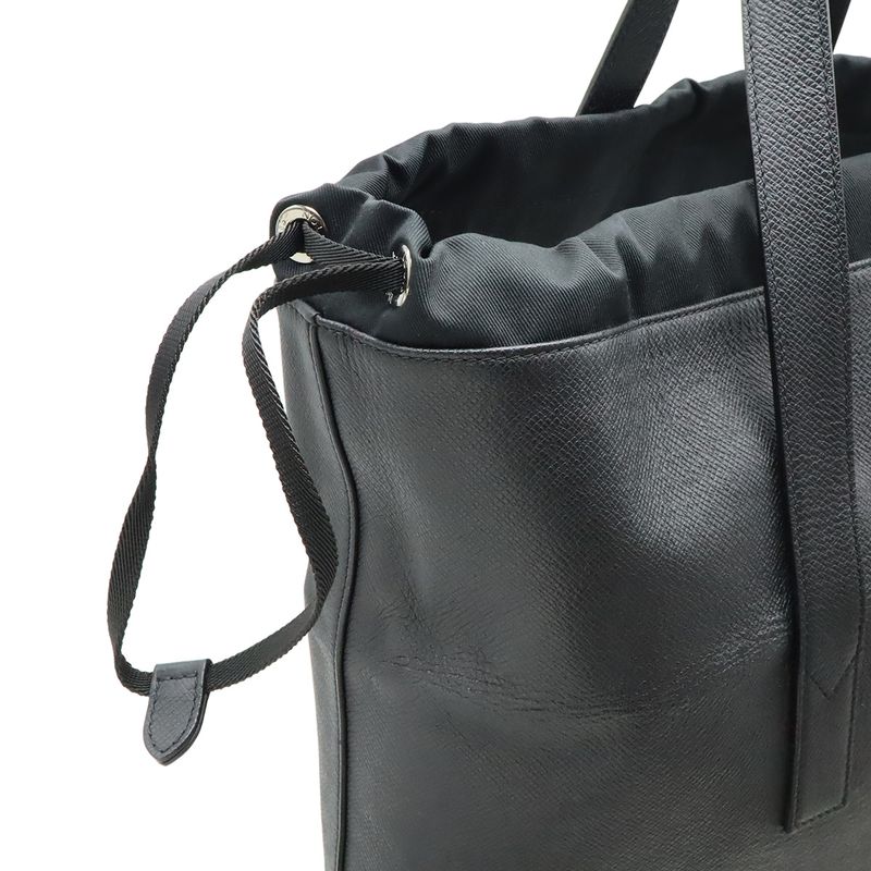Louis Vuitton Taiga Cabas Light Tote Bag Large Shoulder — view 5