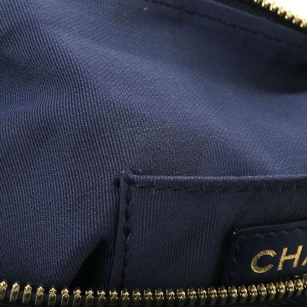 Chanel Small Hobo — view 8