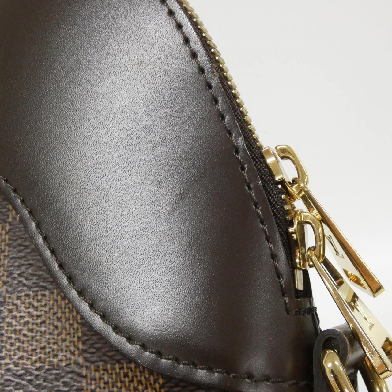 Louis Vuitton Damier Salvi Bag — view 6
