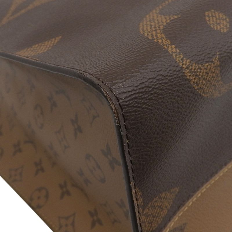 Louis Vuitton Monogram Reverse On The Go GM Tote Bag — view 3