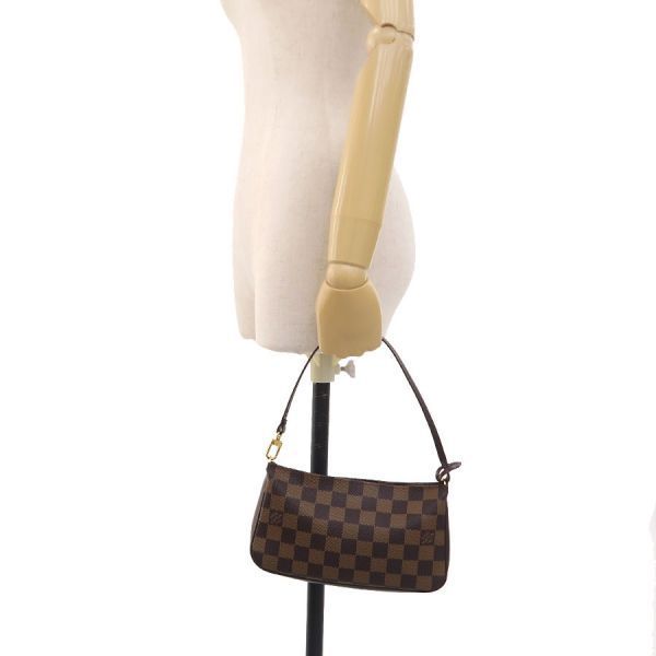 Louis Vuitton Damier Navona — view 9