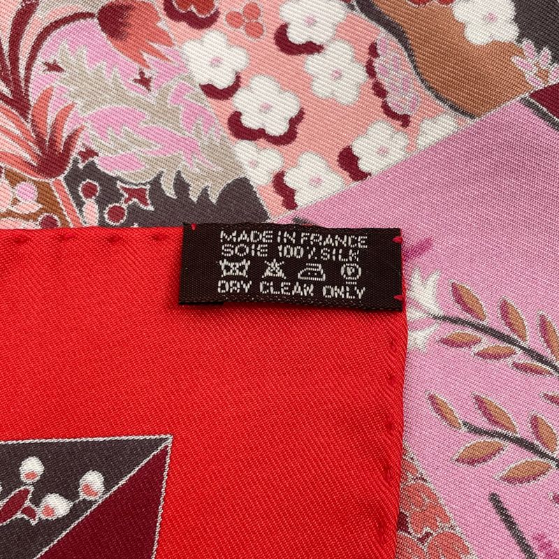 Hermes Scarf Carre 90 Silk Tout En Quilt Red — view 7