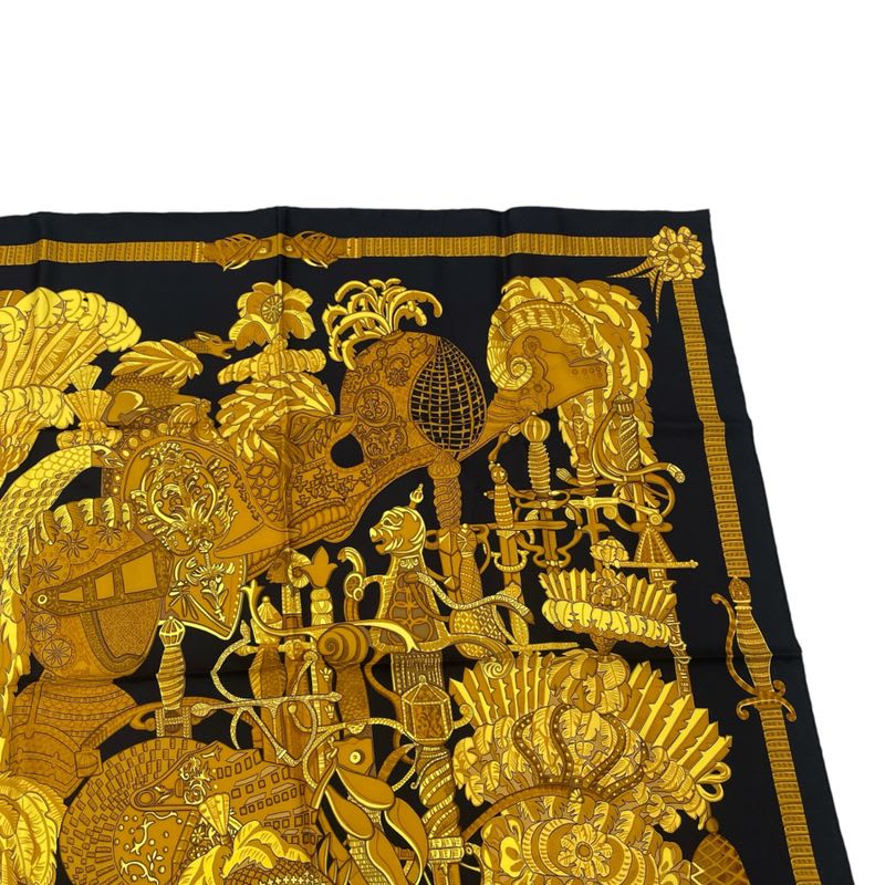 Hermes Scarf Silk Carre 90 Armets En Panache Feather Helmet Gold Black — view 3