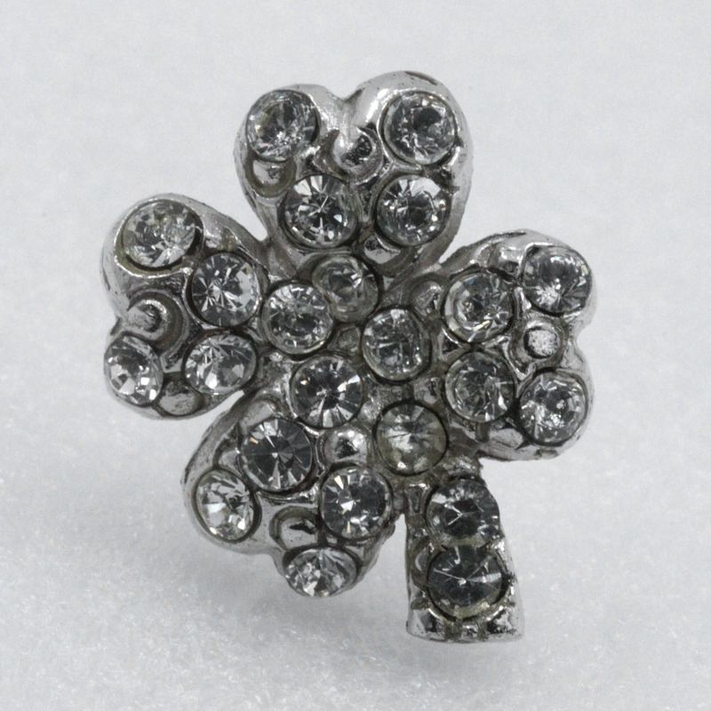 Chanel Clover Rhinestone Metal Silver 03 a 3.6 g Earrings — view 8