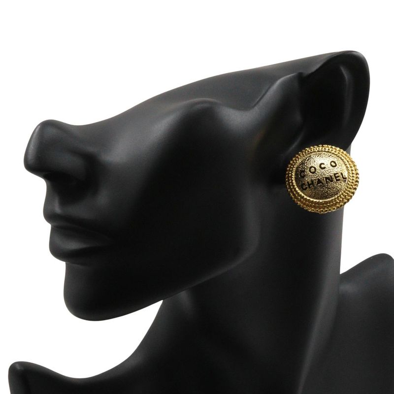 Chanel Coco Vintage Gold Plated 18.6 g Earrings — view 3