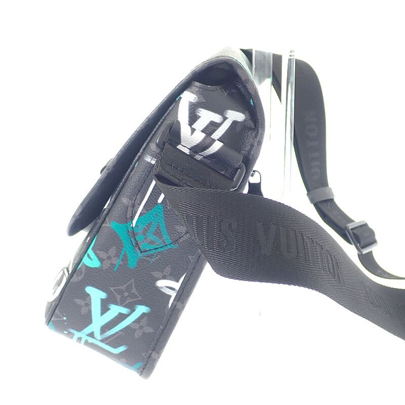 Louis Vuitton Archie Messenger Shoulder Bag Monogram Eclipse Black — view 7