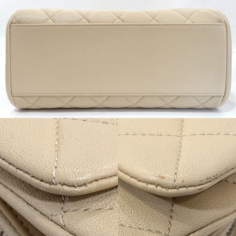 Chanel Quilted Chain Shoulder Bag Leather Beige Gdhardware Vintage — view 5