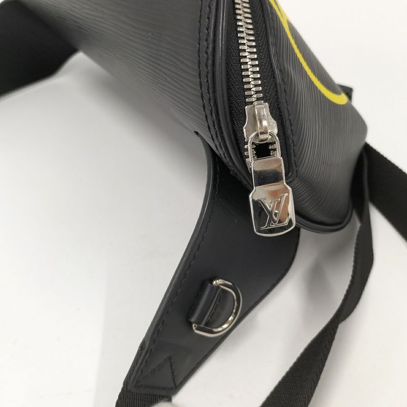 Louis Vuitton Bum Bag Body Circle Epi Leather Noir Black — view 5