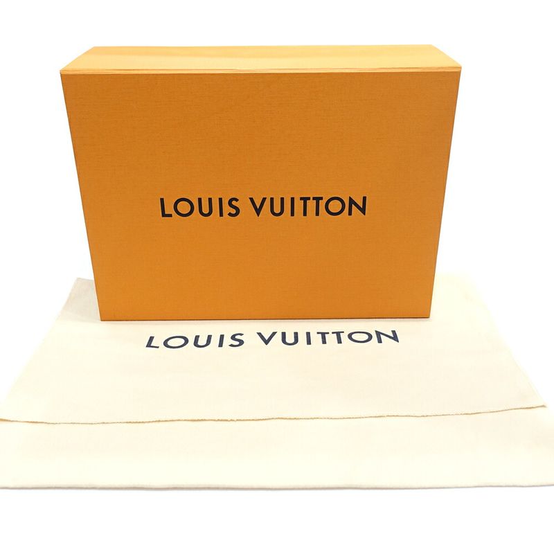 Louis Vuitton Avenue Sling Bag PM Monogram Eclipse Black Green — view 9