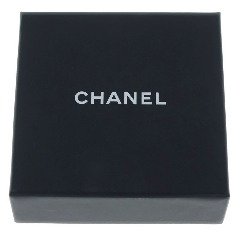Chanel Faux Pearl Heart Locket Pendant Gold — view 7