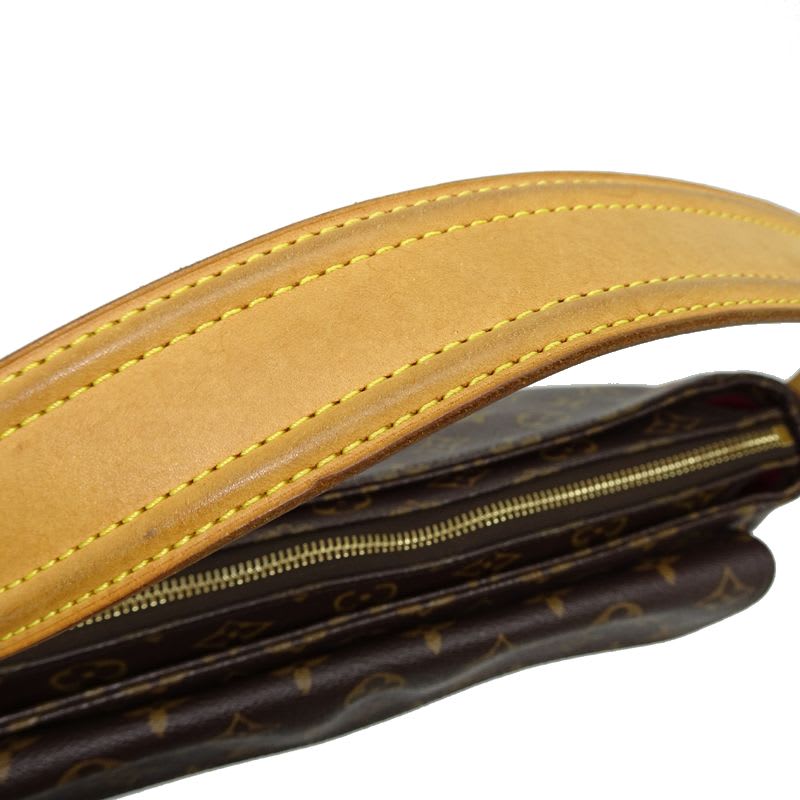 Louis Vuitton Shoulder Bag — view 6