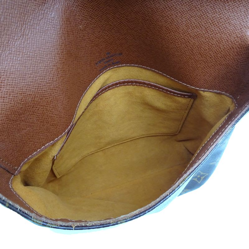 Louis Vuitton Shoulder Bag — view 7